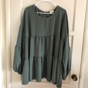 Chic Soul Tiered High Low Top (Size 3x)